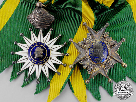 france,_second_republic._a_literary_society's_indian_moghul_empire_order,_grand_cross,_by_garrard,_c.1845_c18-033145_1_1_1