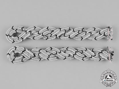 germany,_reichsbahn._a_set_of_bahnschutzpolizei(_railway_protection_police)_bezirksführer_should_boards_c18-033374