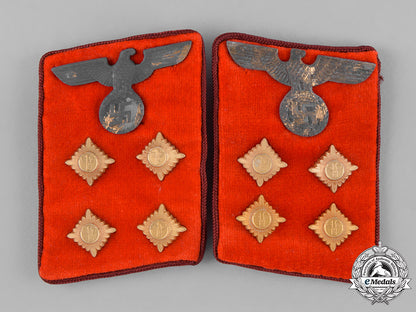 germany,_nsdap._a_pair_of_gau-_level_nsdap_gemeinschaftsleiter_collar_tabs_c18-033753