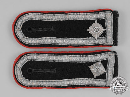 germany,_ss._a_pair_of_artillery_ss-_oberscharführer_shoulder_straps_c18-033828