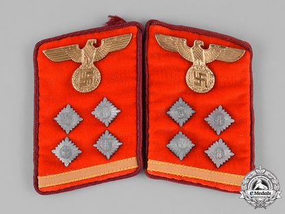 germany,_nsdap._a_set_of_gau-_level_nsdap_obergemeinschaftsleiter_collar_tabs_c18-033834