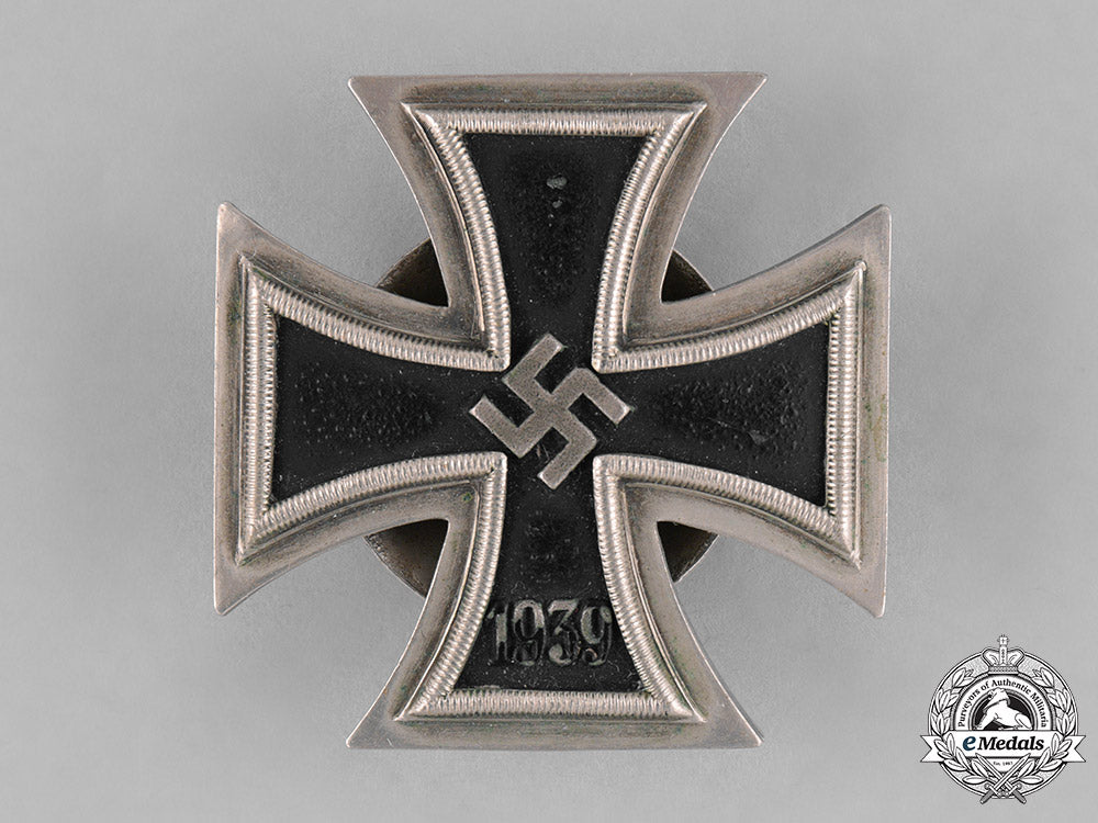 germany,_wehrmacht._an_iron_cross,_first_class1939,_by_c.e._juncker_c18-033878