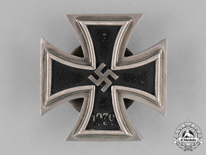germany,_wehrmacht._an_iron_cross,_first_class1939,_by_c.e._juncker_c18-033878