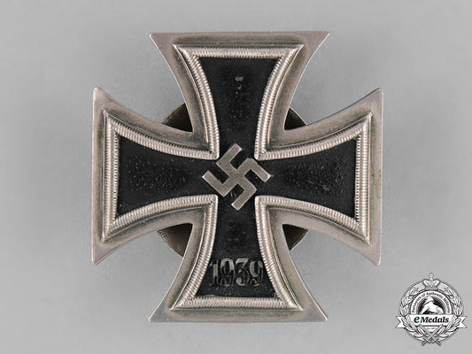 germany,_wehrmacht._an_iron_cross,_first_class1939,_by_c.e._juncker_c18-033878