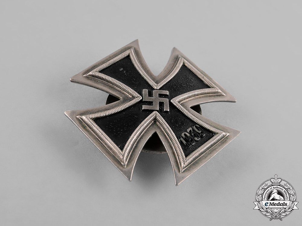 germany,_wehrmacht._an_iron_cross,_first_class1939,_by_c.e._juncker_c18-033881