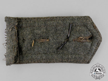 germany._a_lot_of_six_first_and_second_war_period_medals_and_insignia_c18-0339
