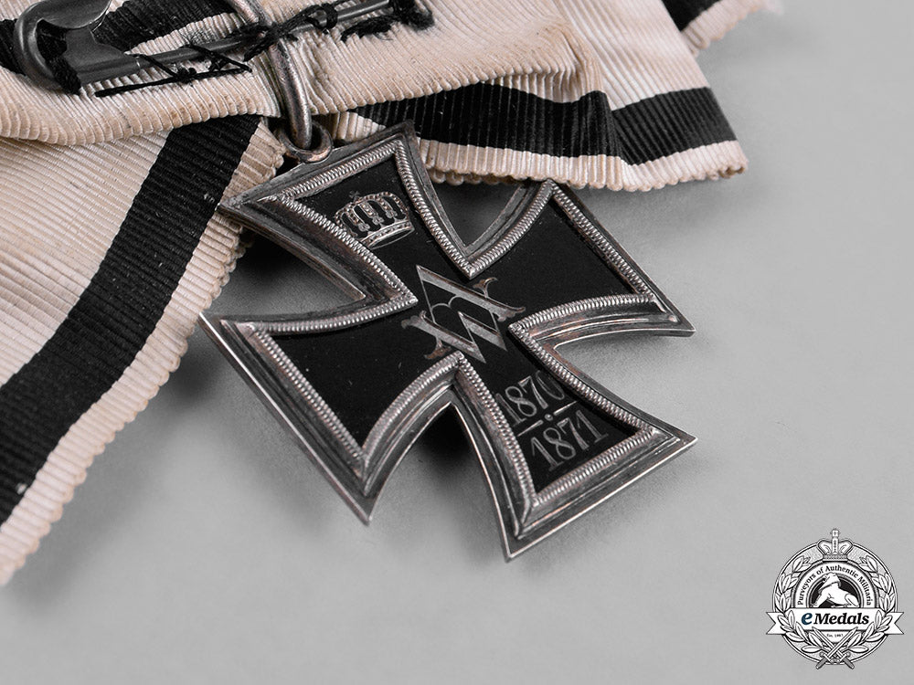 prussia,_state._an_honour_cross_for_ladies&_young_ladies_with_onyx_core,_by_wagner,_c.1880_c18-034005