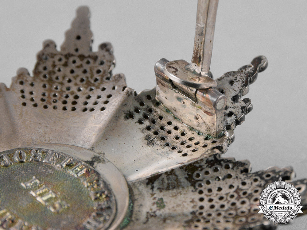 romania,_kingdom._an_order_of_the_star,_grand_officer's_star,_by_resch&_fils,_c.1940_c18-034073