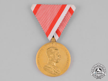 austria,_empire._a_bravery_medal,_gold_grade,_c.1916_c18-034096
