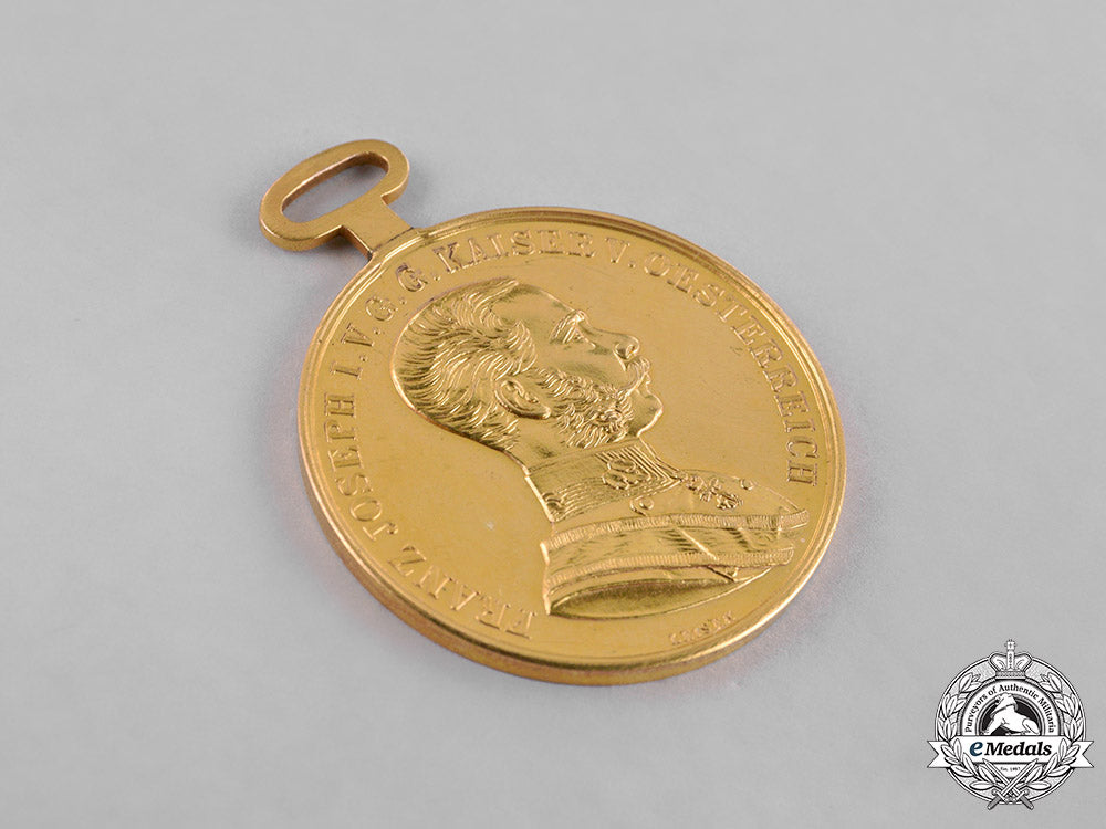 austria,_empire._a_bravery_medal,_gold_grade,_c.1916_c18-034100
