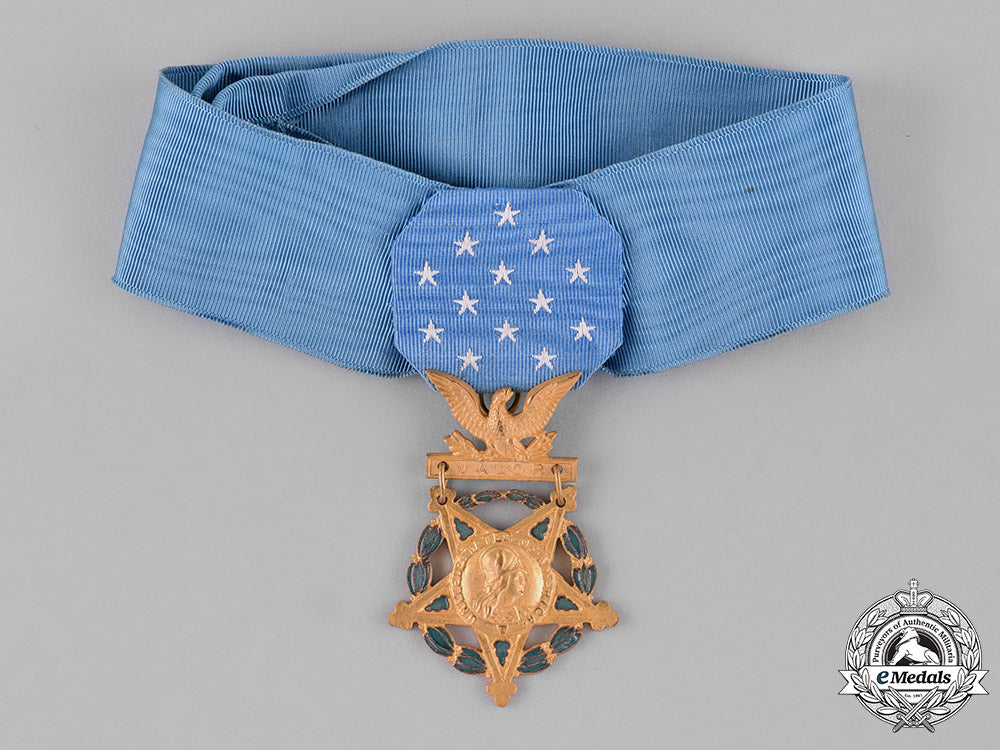united_states._army_medal_of_honor,_type_vi(1964-_present)_c18-034158