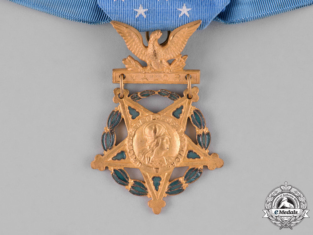 united_states._army_medal_of_honor,_type_vi(1964-_present)_c18-034159