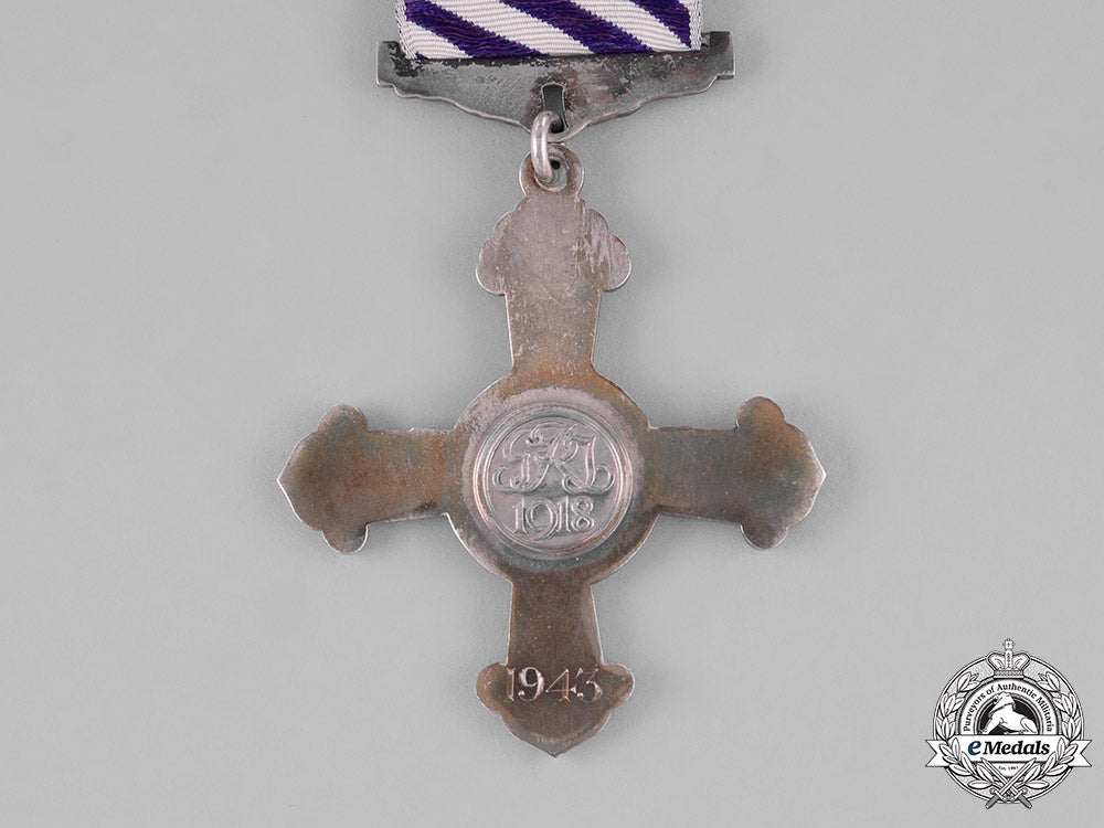 canada._a1943_dfc_to_flight_lieutenant_j.f.w_towse_for_sustained_operational_record_of_attacks_c18-034214