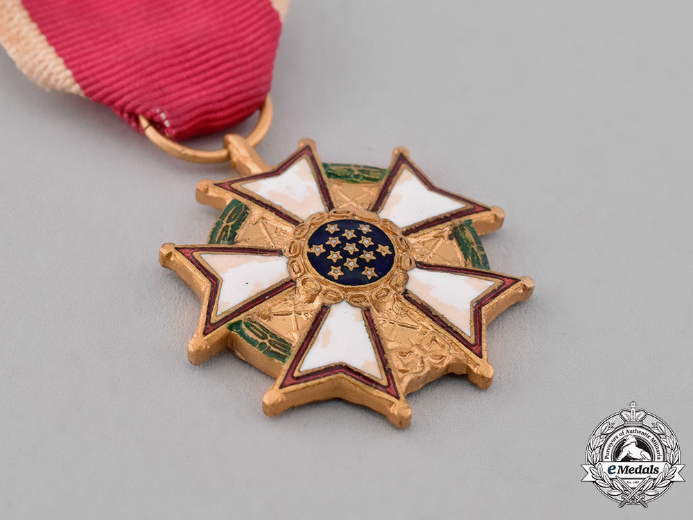 united_states._a_miniature_legion_of_merit_c18-034424