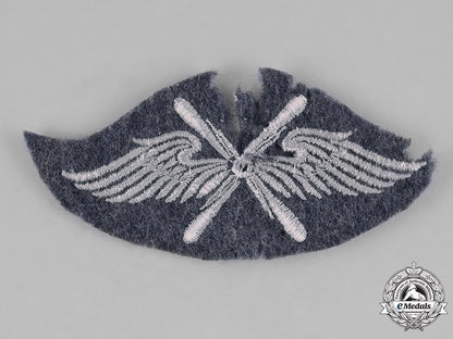 germany,_luftwaffe._a_group_of_uniform_insignia_c18-034561