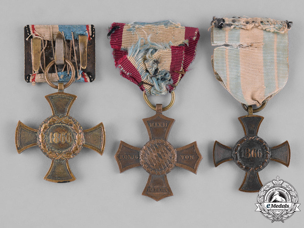 bavaria,_kingdom.three_bavarian_medals&_awards_c18-034632