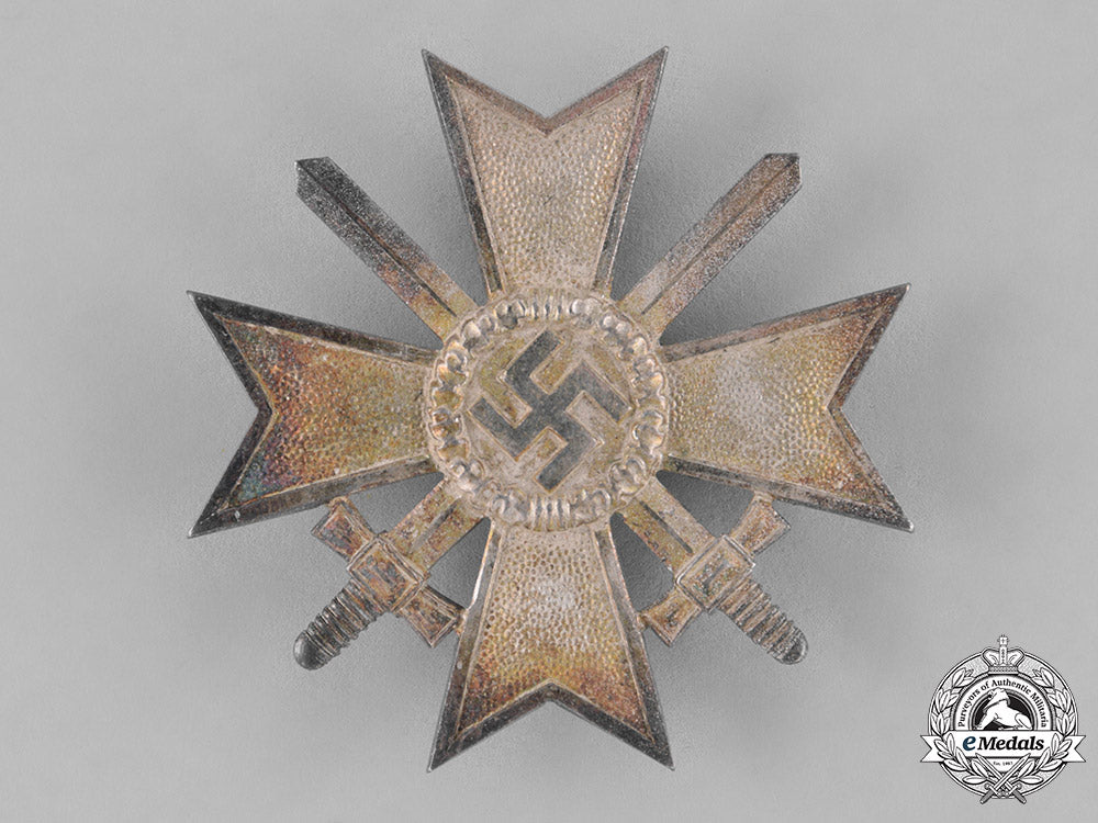 germany,_wehrmacht._a_war_merit_cross_first_class_with_swords_by_deschler&_sohn_c18-034643