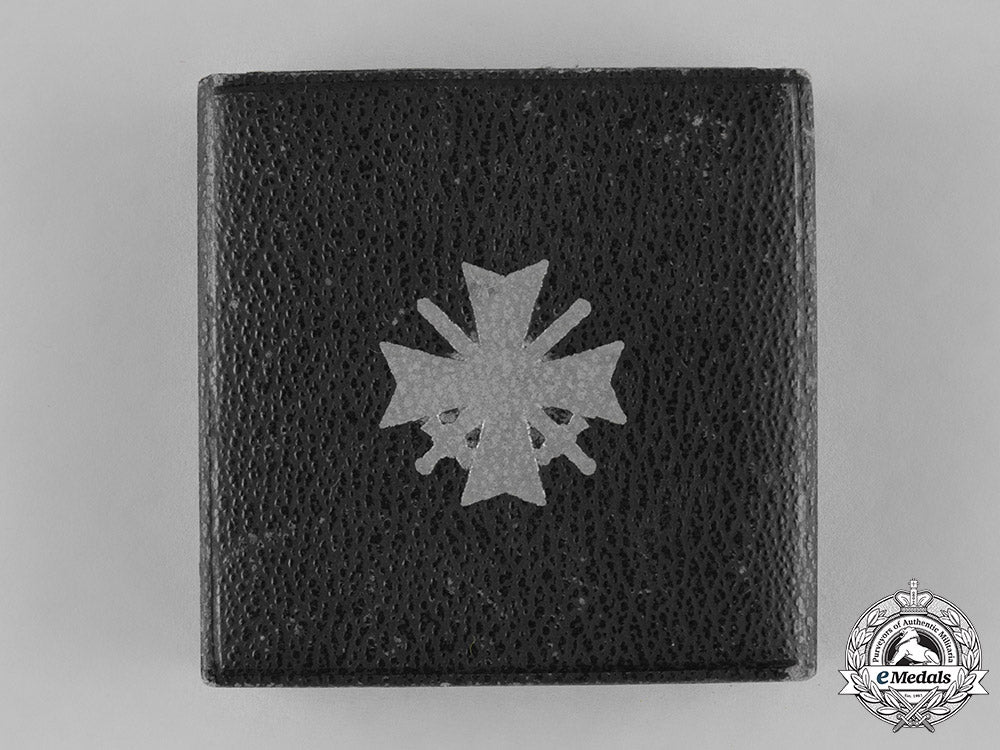 germany,_wehrmacht._a_war_merit_cross_first_class_with_swords_by_deschler&_sohn_c18-034650