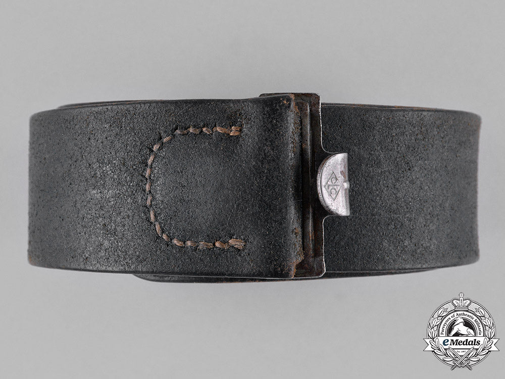 germany,_wehrmacht._a_black_leather_belt_by_overhoff&_cie._c18-034711