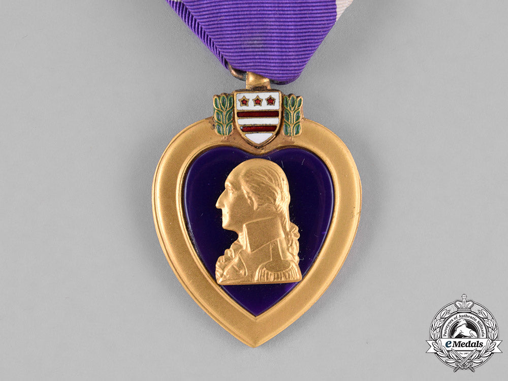 united_states._a_second_war_bronze_star_medal_and_purple_heart,_to_walter_george_schacht,_united_states_army,_wounded_during_the_battle_of_metz,_october1944_c18-034841