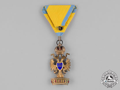austria,_empire._an_iron_crown_order,_iii_class,_with_lesser_war_decoration,_by_vincent_mayer,_c.1916_c18-035158