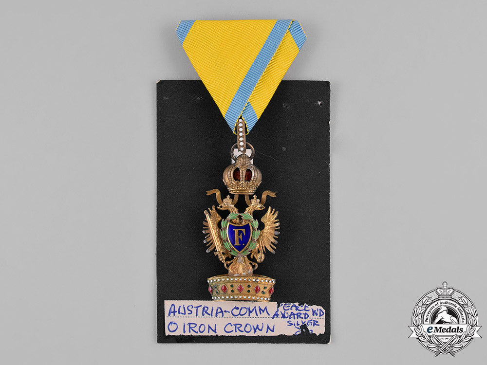 austria,_empire._an_iron_crown_order,_iii_class,_with_lesser_war_decoration,_by_vincent_mayer,_c.1916_c18-035163