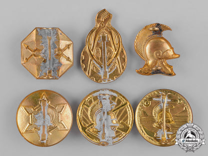 netherlands,_kingdom._twenty-_eight_military_cap_badges_c18-035215