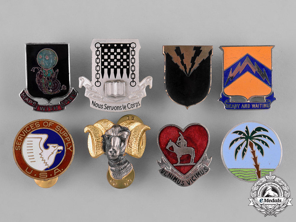 united_states._forty-_nine_military_insignia_badges_c18-035219