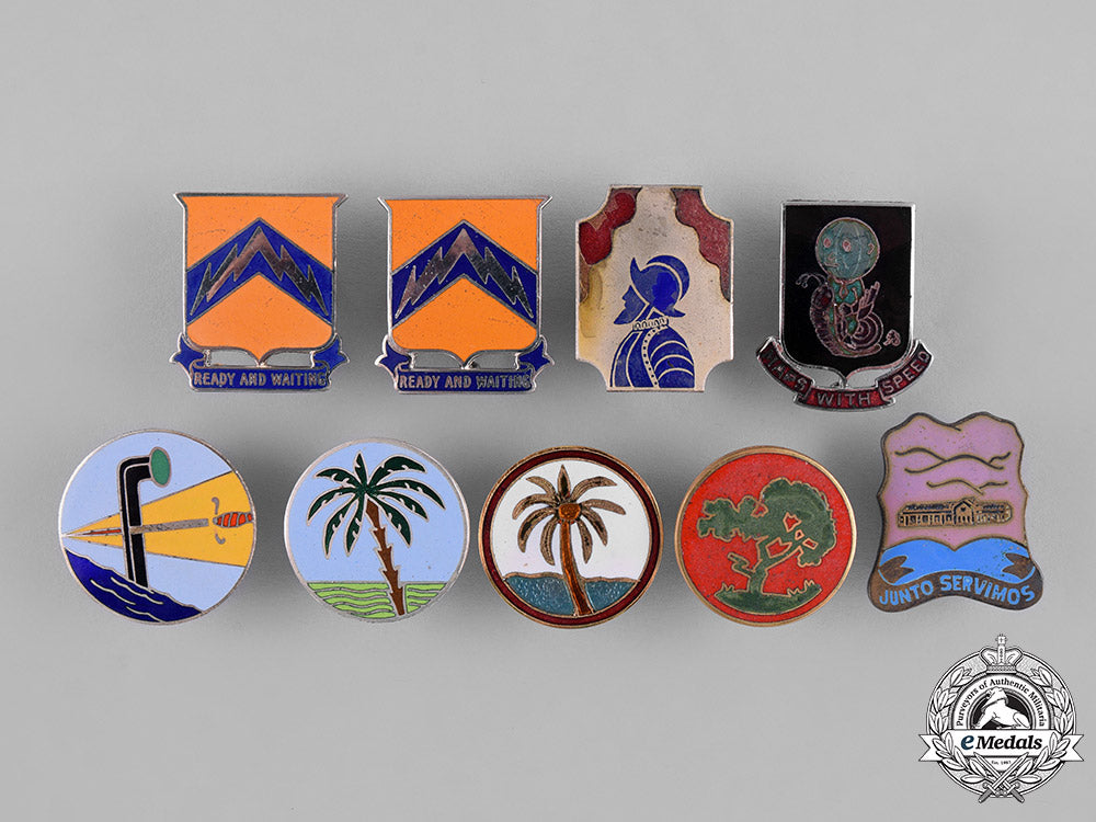 united_states._forty-_nine_military_insignia_badges_c18-035220