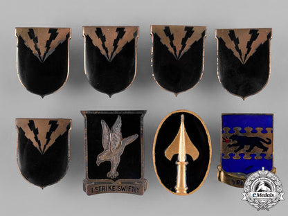 united_states._forty-_nine_military_insignia_badges_c18-035224