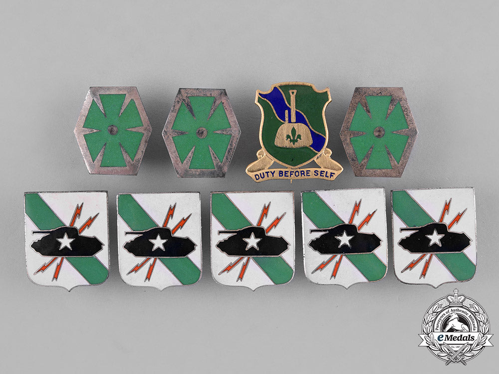 united_states._forty-_nine_army_tank_insignia_badges_c18-035234