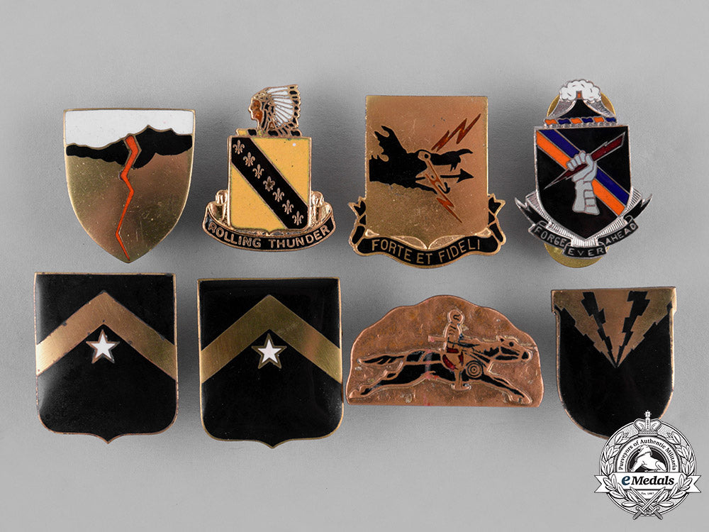 united_states._forty-_nine_army_tank_insignia_badges_c18-035242