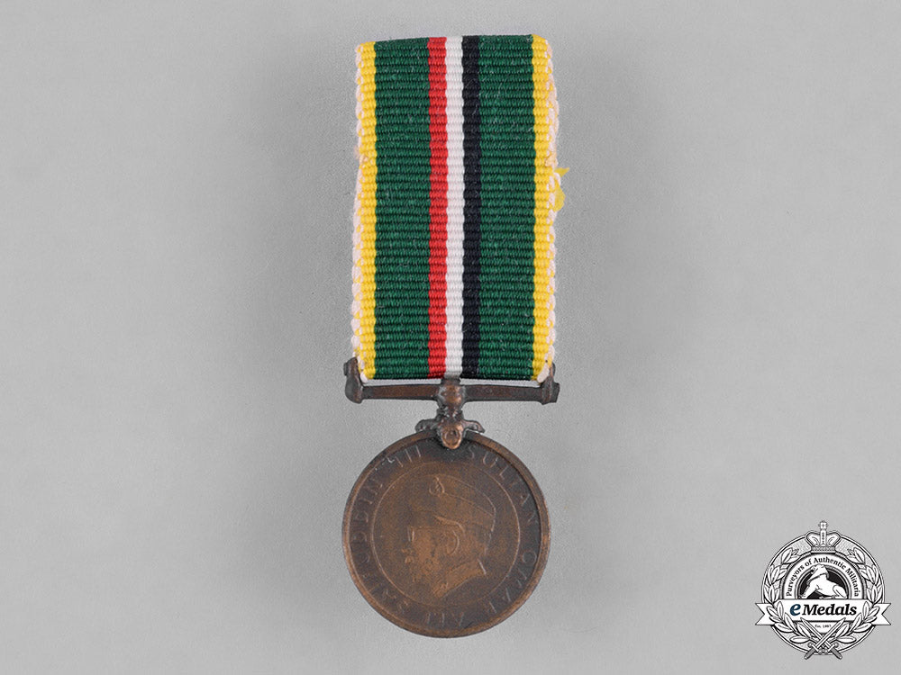 brunei._royal_brunei_malay_regiment_long_service_and_good_conduct_medal_by_spink_of_london_c18-035308