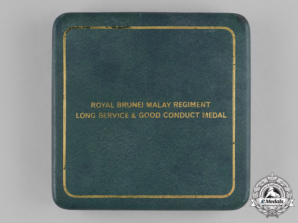 brunei._royal_brunei_malay_regiment_long_service_and_good_conduct_medal_by_spink_of_london_c18-035311