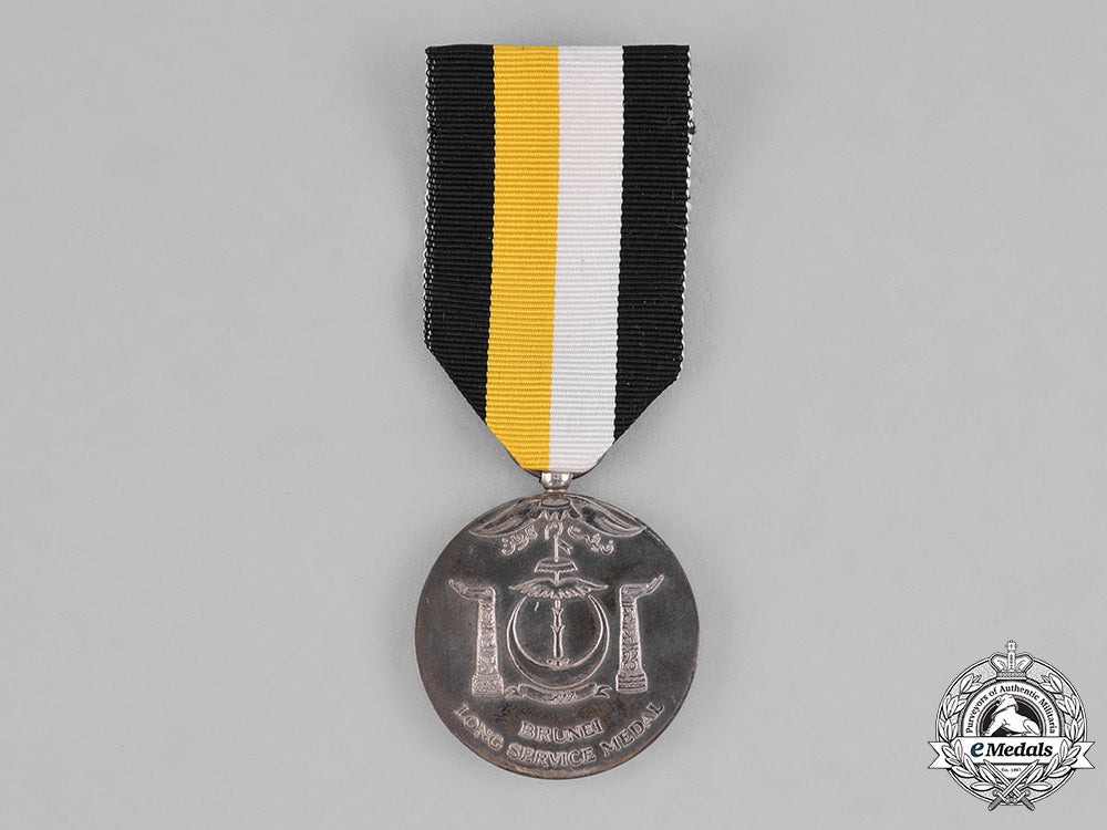 brunei._long_service_medal_by_spink_of_london_c18-035317