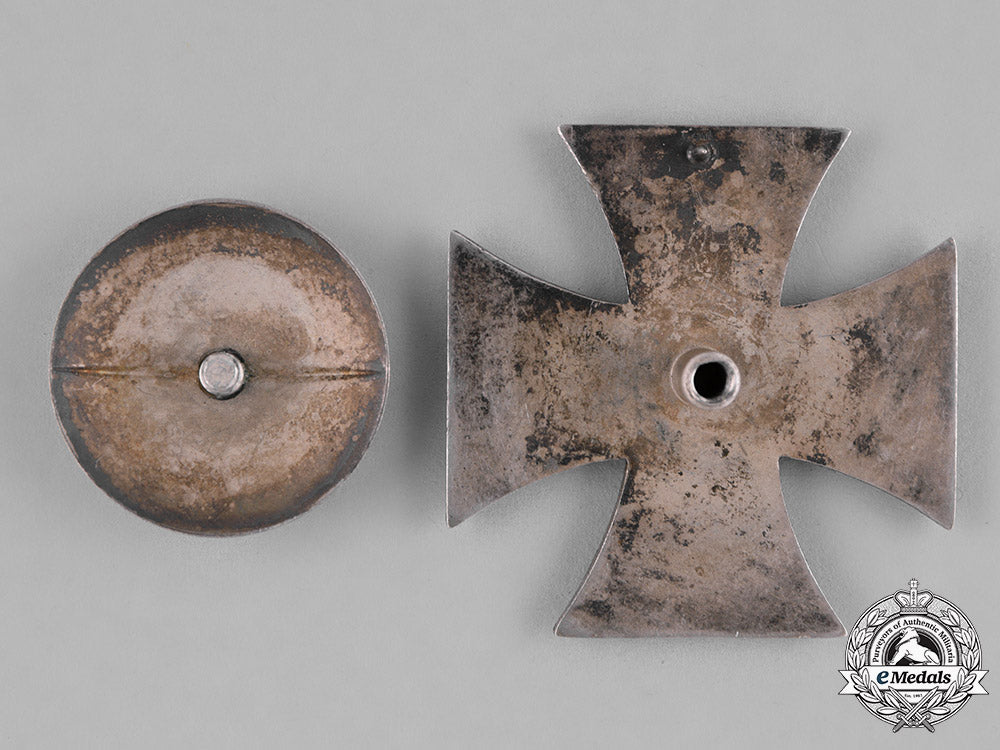 germany,_wehrmacht._a1939_iron_cross_first_class_by_c.f._zimmermann,_with_case_c18-035360