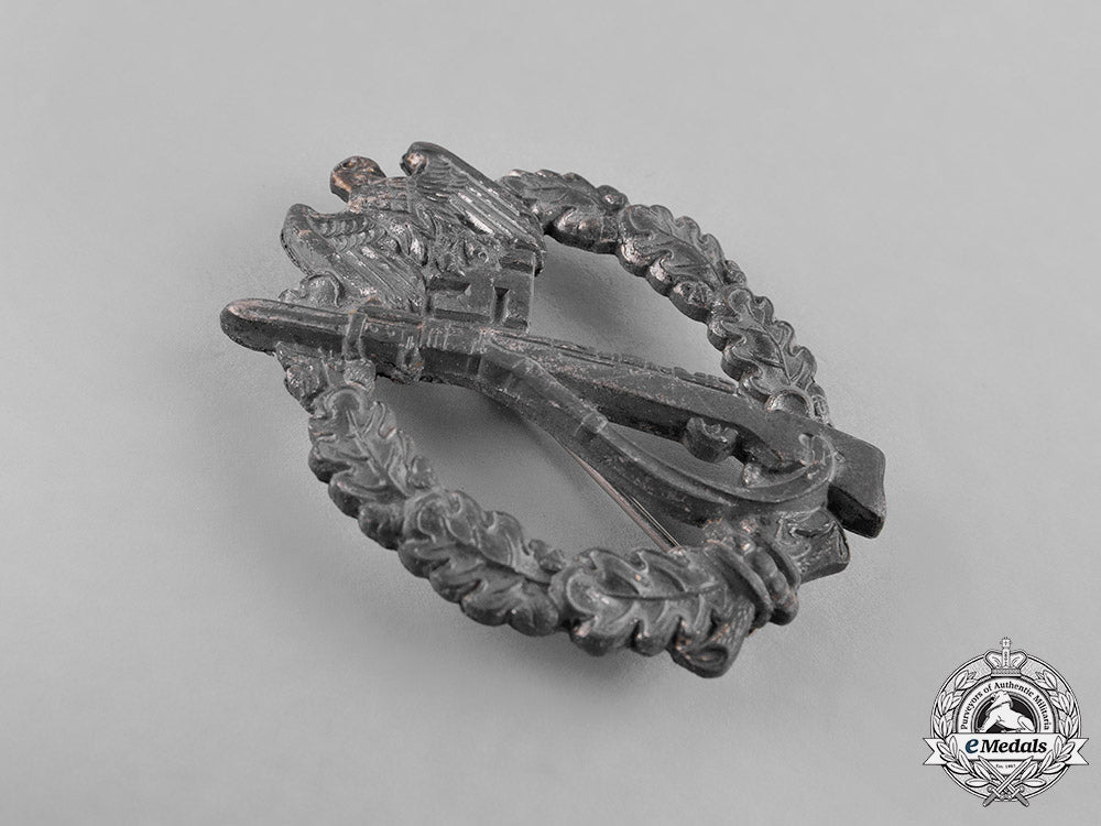 germany,_heer._a_silver_grade_infantry_assault_badge_c18-035442
