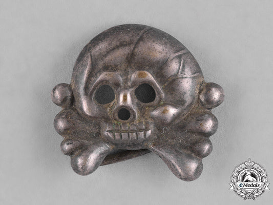 germany,_heer._a_heer(_army)_panzer_collar_tab_skull_c18-035481