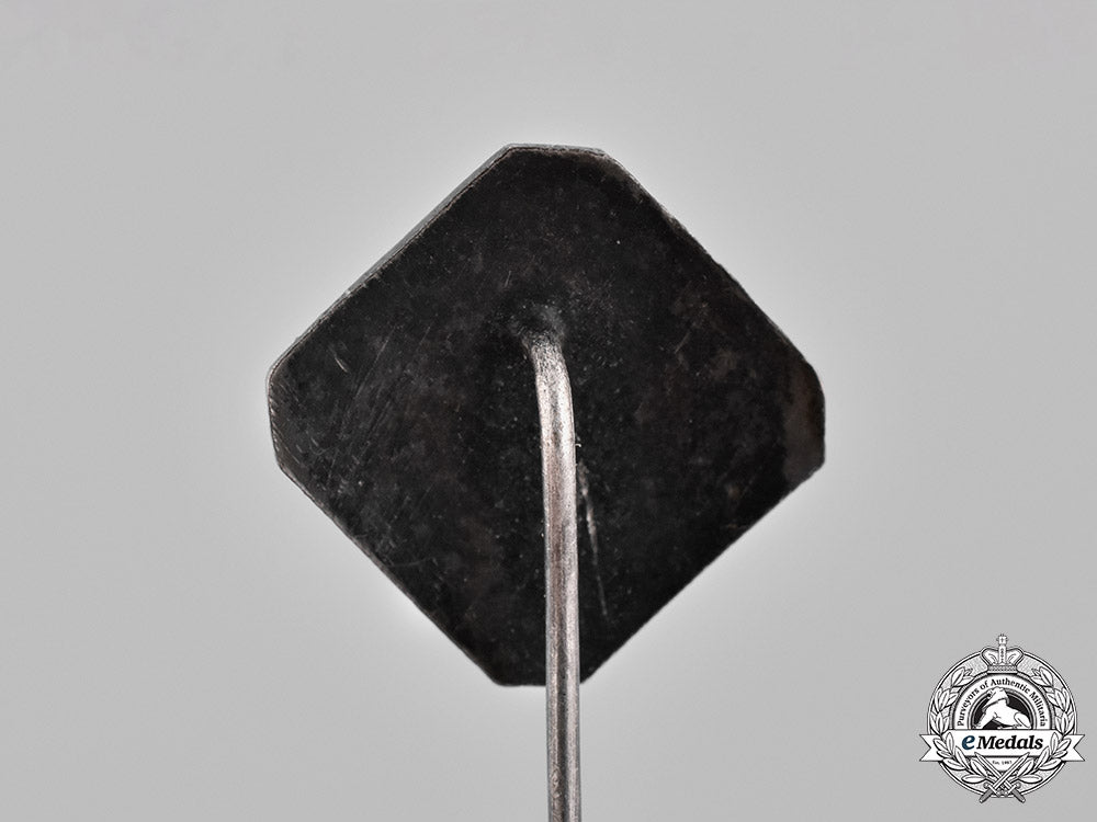 germany,_third_reich._a_group_of_third_reich_period_stick_pins_c18-035631