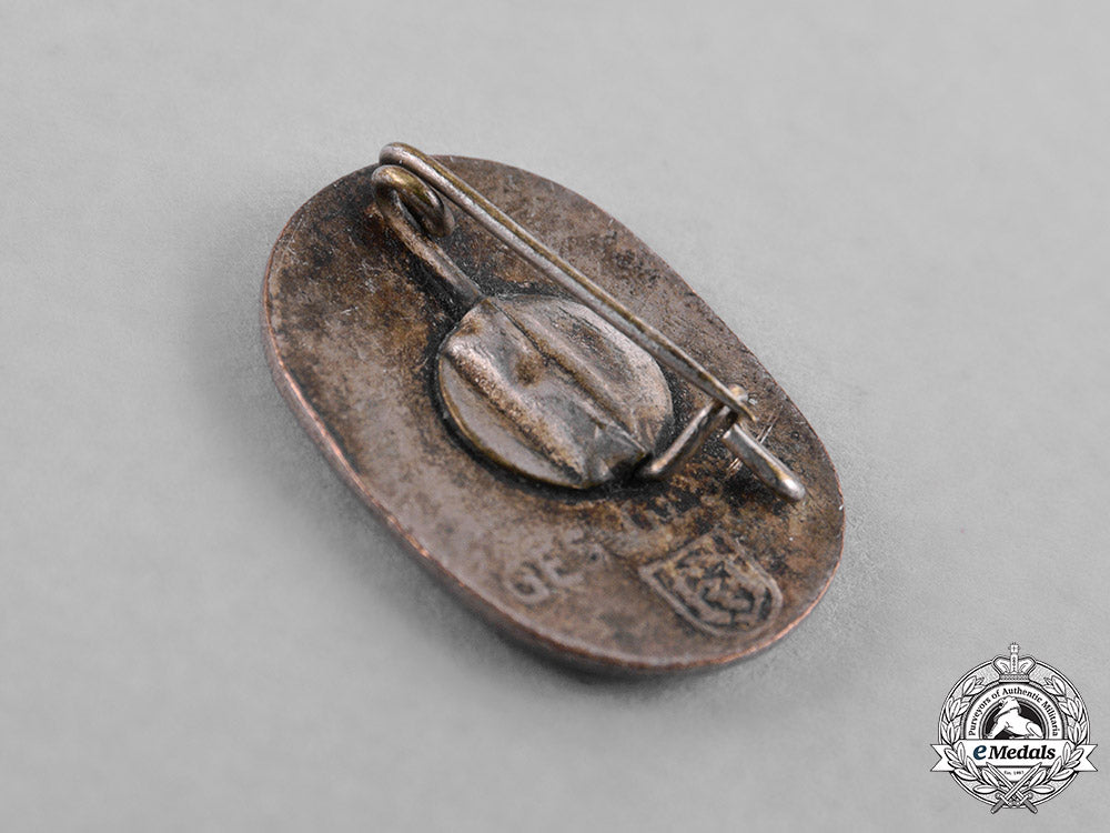 germany,_third_reich._a_group_of_third_reich_period_stick_pins_c18-035637