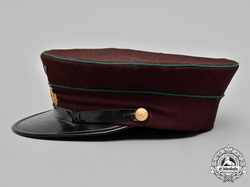 latvia,_republic._a_latvian_railway_visor_cap_c18-035690