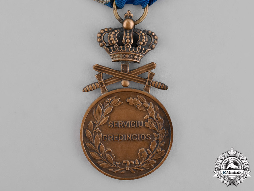 romania,_kingdom._a_long_service_medal,_iii_class_with_swords,_c.1940_c18-036057