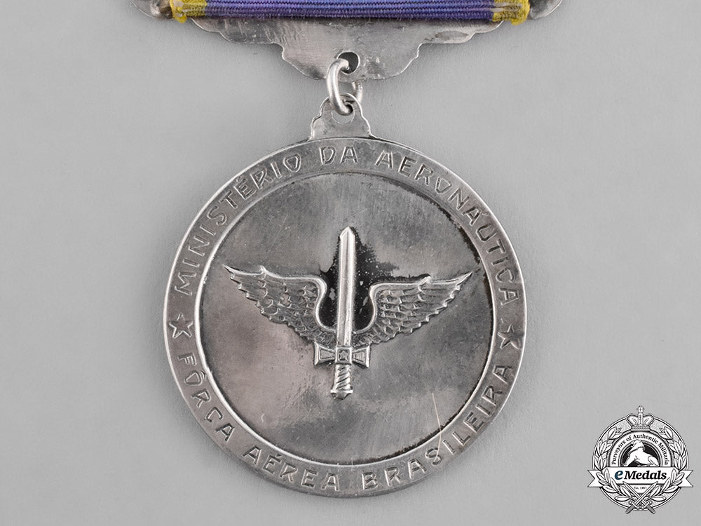 brazil,_republic._a_santos_dumont_air_force_merit_medal_c18-036066_1