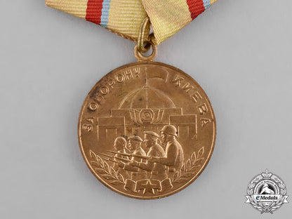 russia,_soviet_union._a_medal_for_the_defence_of_kiev1941_c18-036075