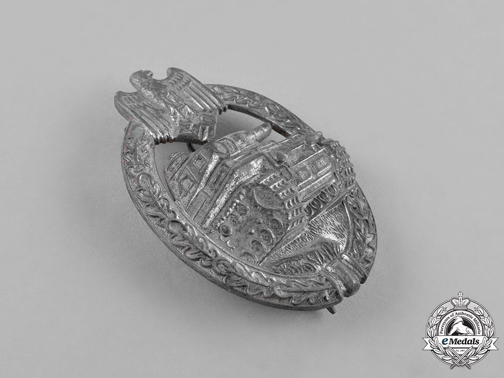 germany,_heer._a_second_war_panzer_assault_badge,_silver_grade,_by_rudolf_karneth&_söhne_c18-036139_2_1