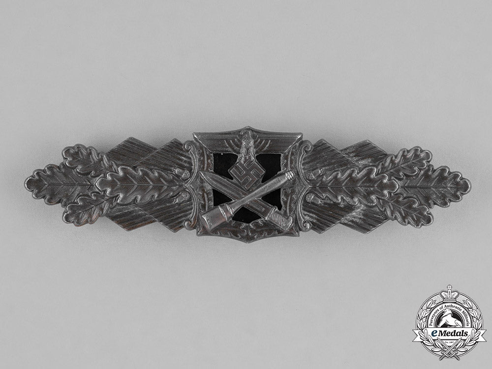 germany,_wehrmacht._a_close_combat_clasp,_bronze_grade,_by_steinhauer&_lück_c18-036172