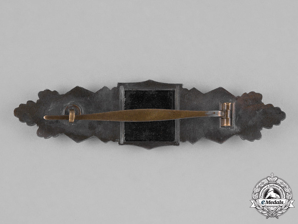 germany,_wehrmacht._a_close_combat_clasp,_bronze_grade,_by_steinhauer&_lück_c18-036173