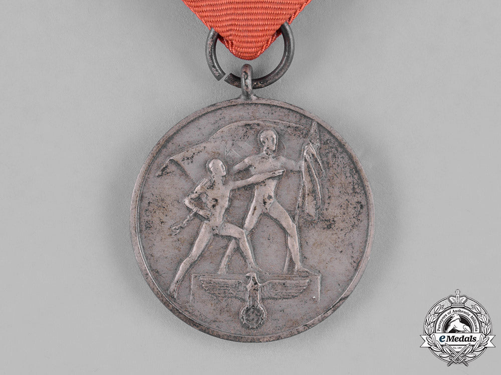 germany,_third_reich._an_austrian_anschluss_medal,_with_case_c18-036235