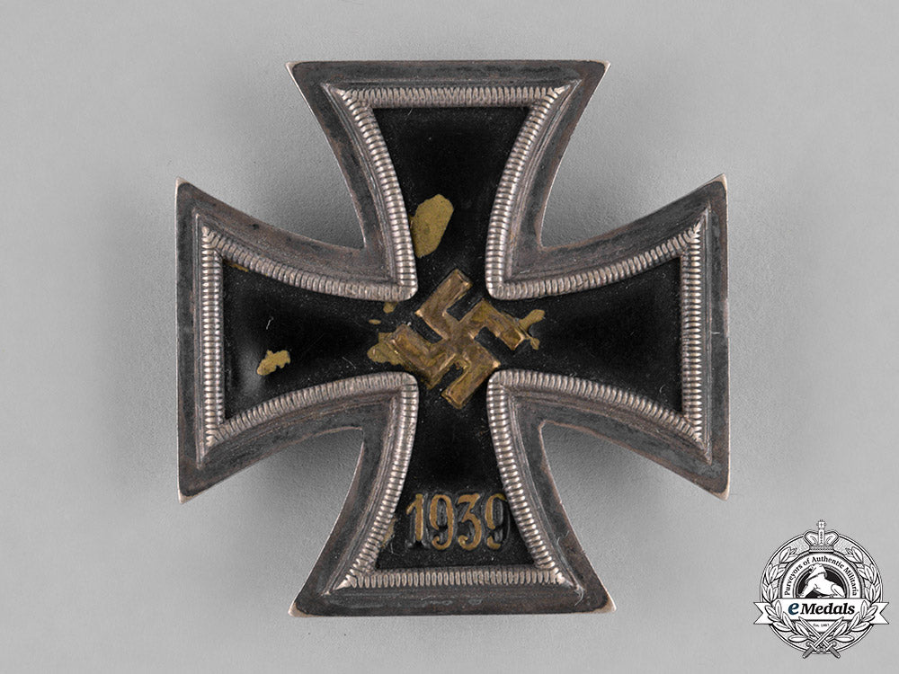 germany,_wehrmacht._an_iron_cross1939,_i_class_in_case_by_otto_schickle_c18-036284