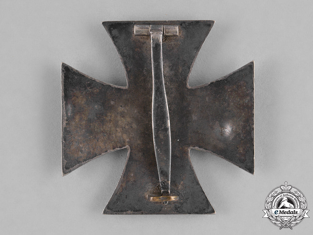 germany,_wehrmacht._an_iron_cross1939,_i_class_in_case_by_otto_schickle_c18-036285